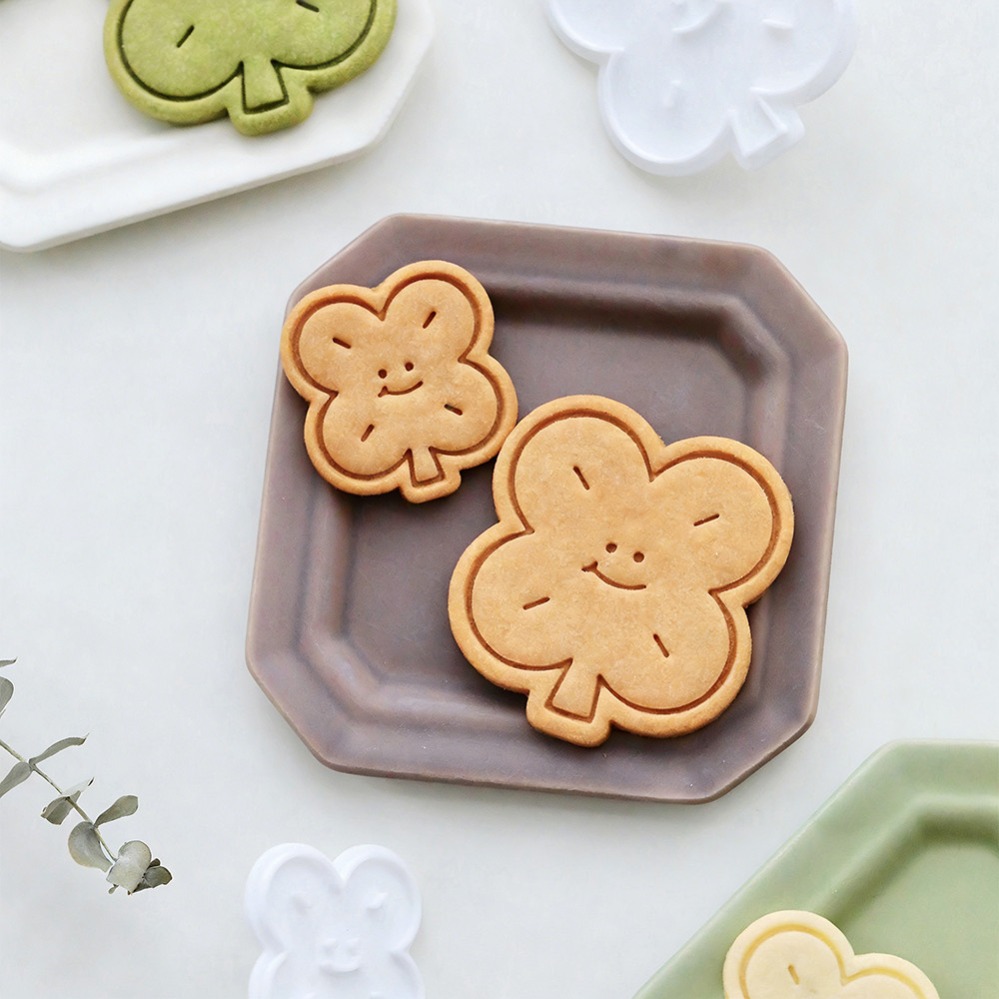 Lucky Four-Leaf Clover Cookie  - đánh giá và giá Kitchen Equipment For Baking